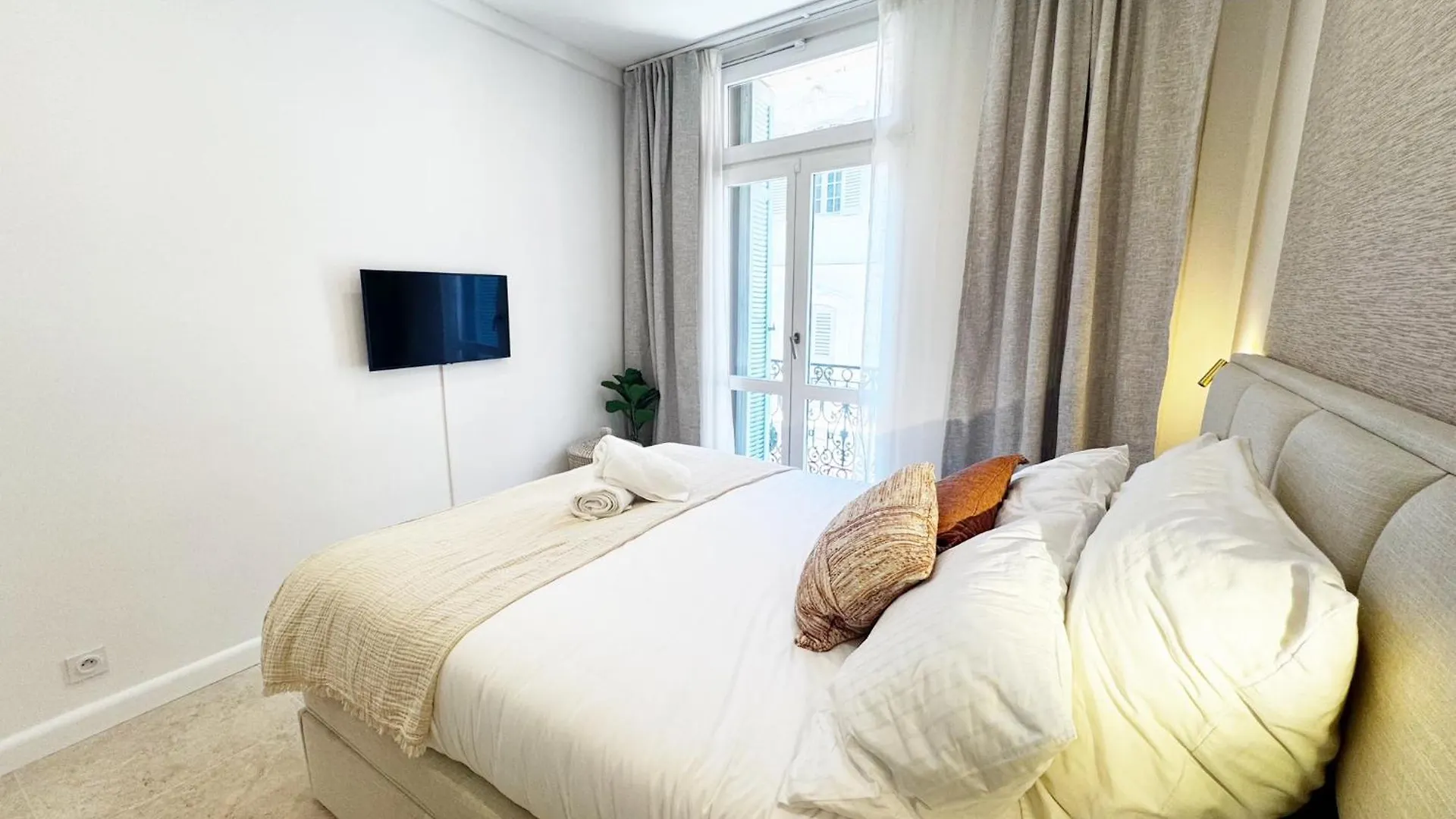 Apartment Beach & Palais - 2 Min Away, Balcony Cannes